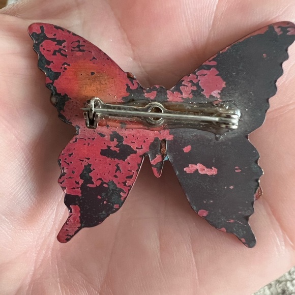 Vintage enamel Butterfly 🦋 Brooches and the smallest butterfly is a pendant - Picture 9 of 11